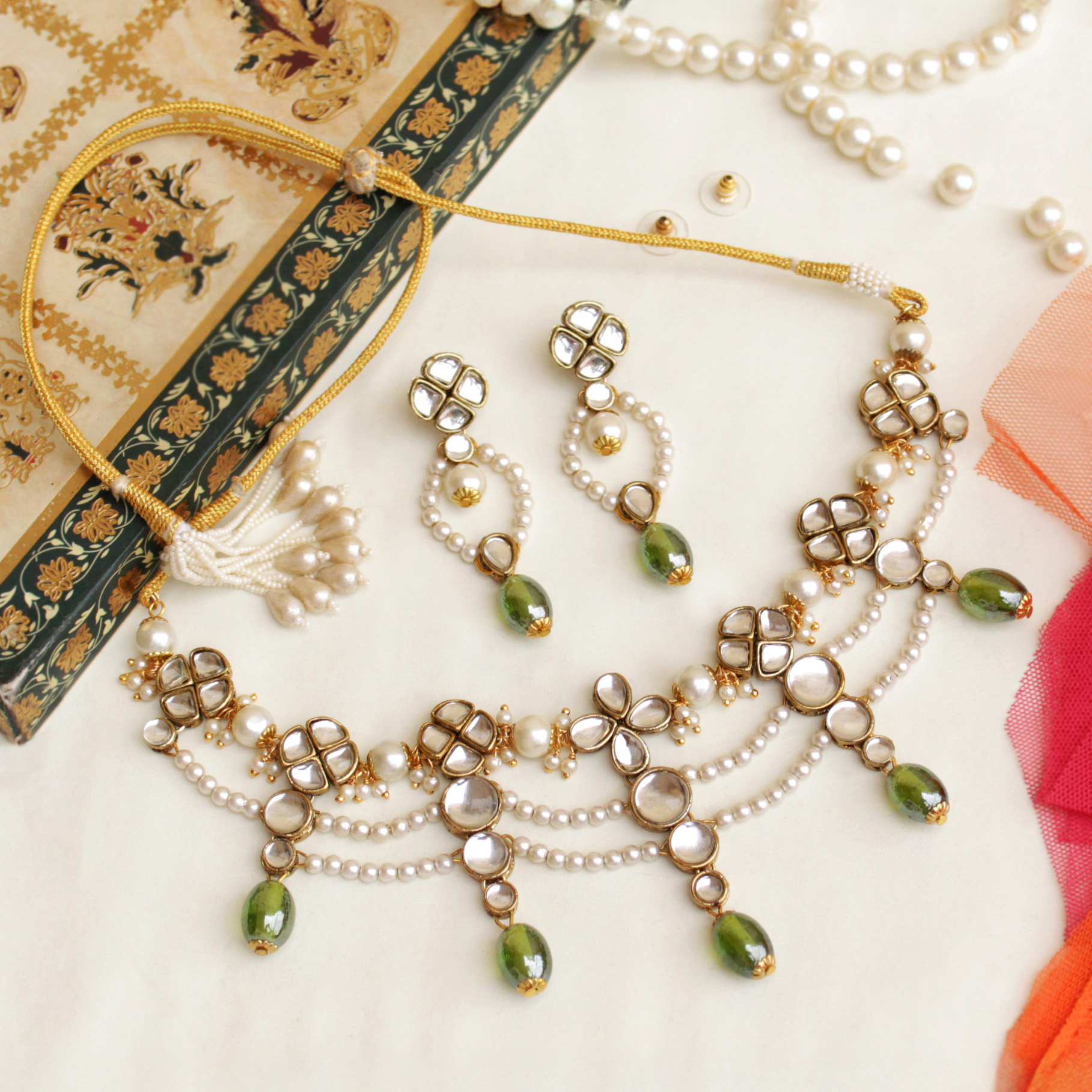 Green Semi Precious Beads & Kundan Necklace Set