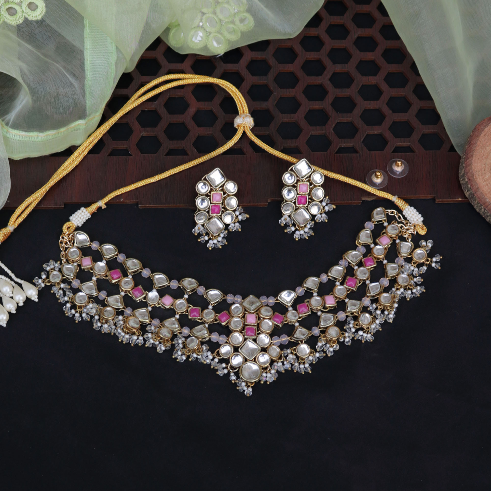 Enamoured Kundan Necklace Set