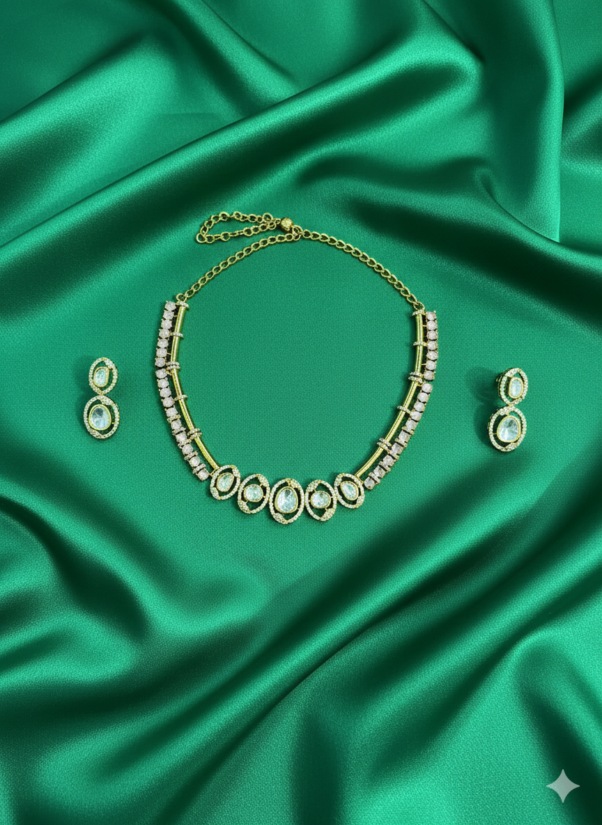 Minimalist Kundan Necklace Set