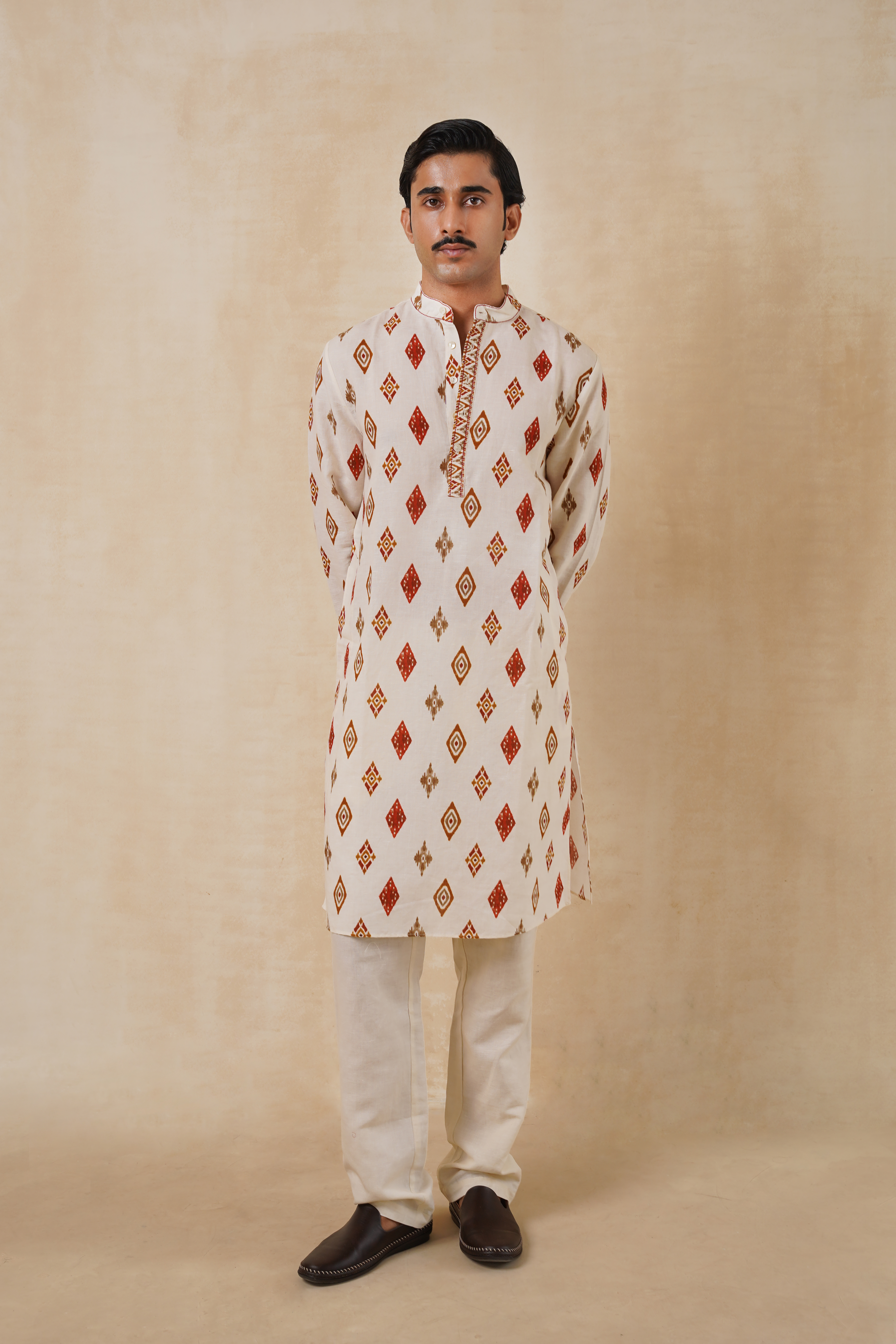 Ivory Ikat Kurta Set