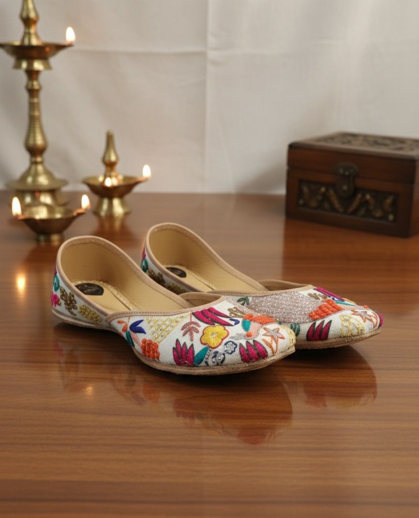 Rang-Bahar Multicolour Jutti