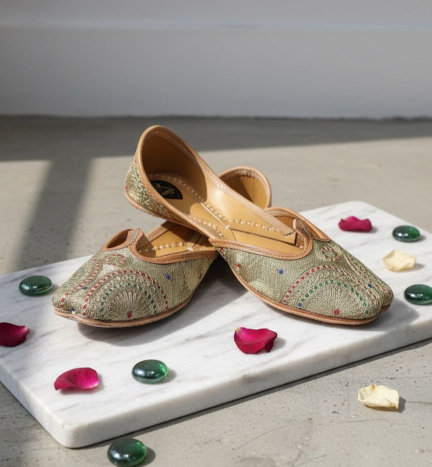 Shahi Zari Gold Jutti
